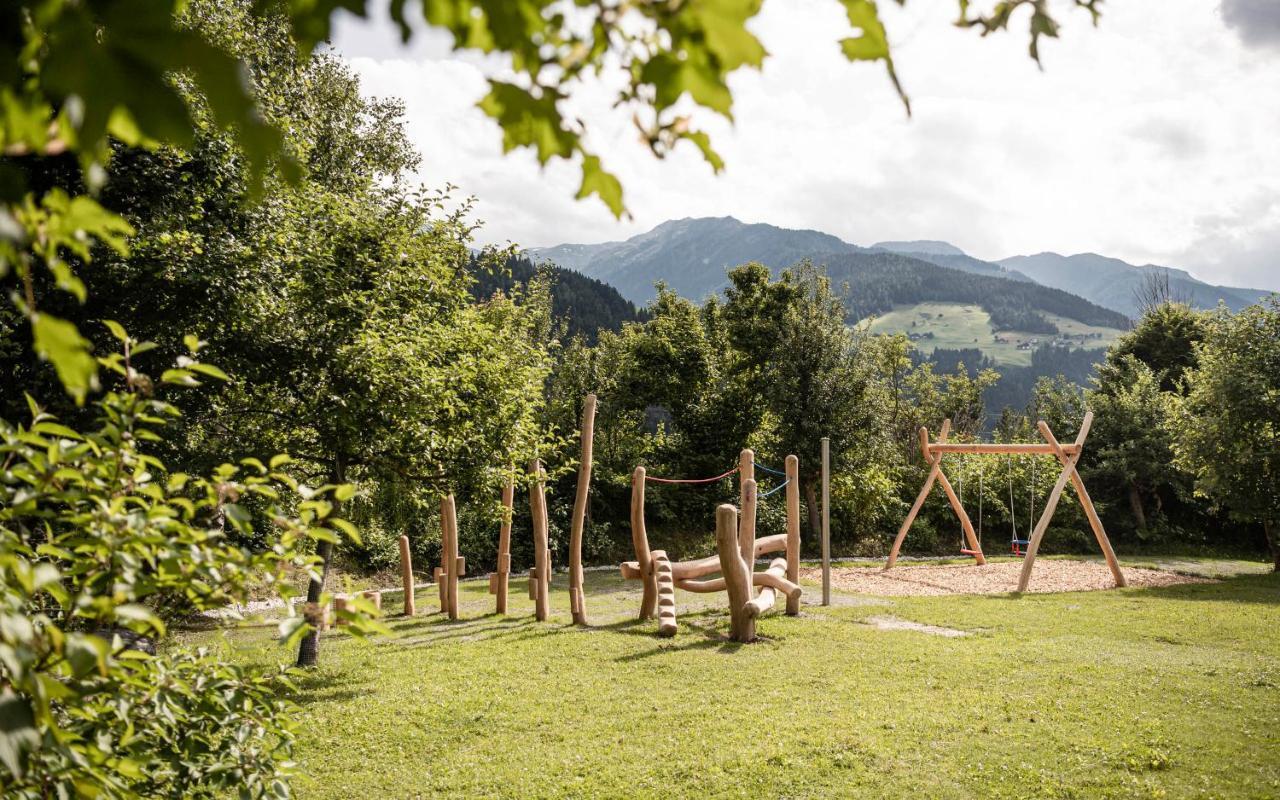 Strasserwirt - Ansitz Zu Tirol Strassen Buitenkant foto
